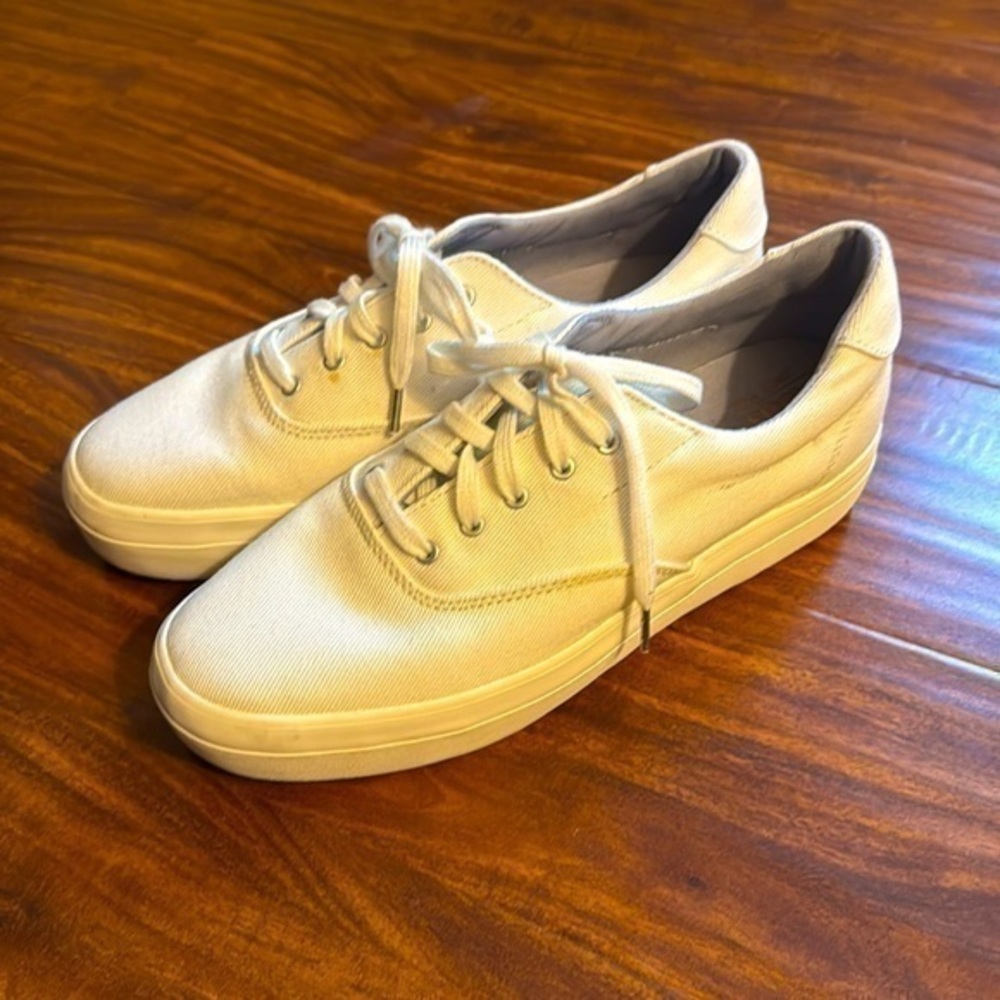 Keds ivory cream, rise denim sneakers, size 9